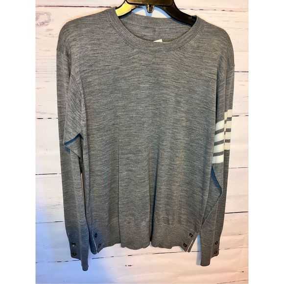 THOM BROWNE MEDIUM GREY FINE MERINO WOOL 4-BAR CREW NECK PULLOVER - Picture 4 of 10